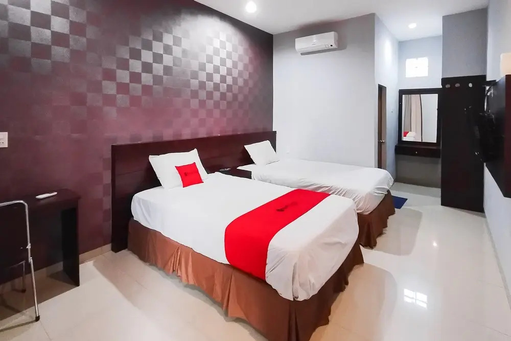 RedDoorz Syariah Near Lotte Grosir Medan