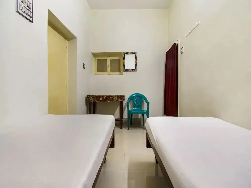 Hotel New Akash by OYO Rooms