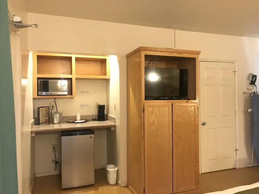Sunrise Inn