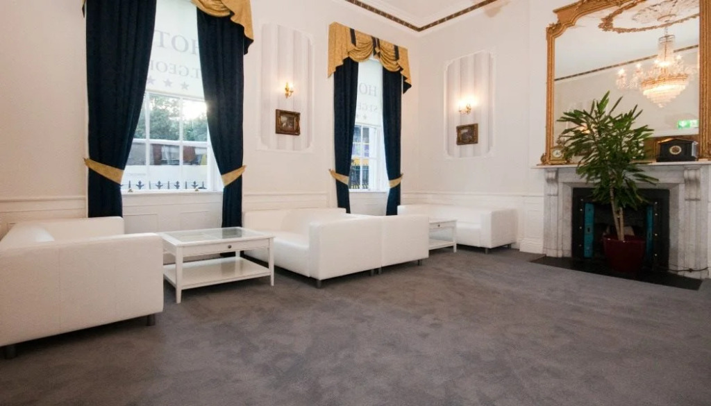 Hotel St George by Nina