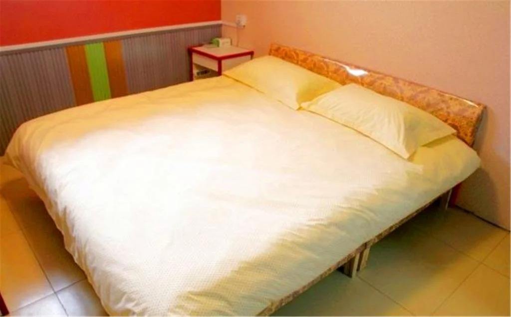 Kelinning Hotel Qingdao Beer Street