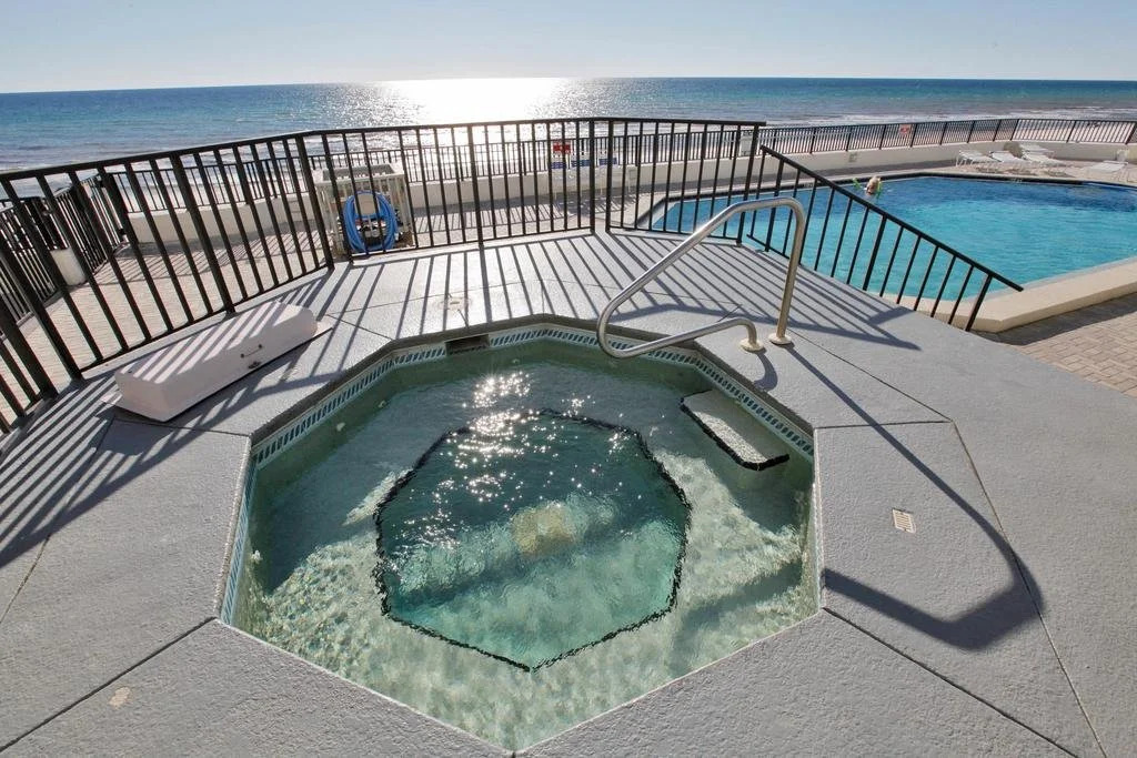 Aqua Vista Condominiums