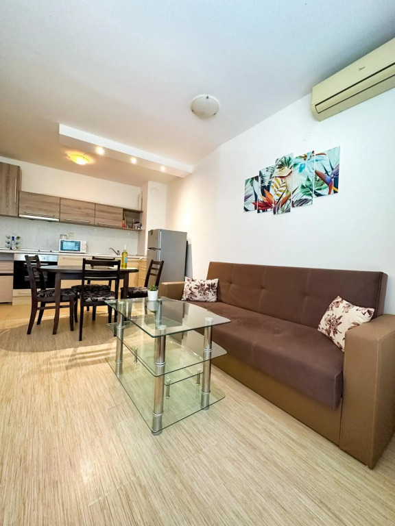 Apartment #1 - Sunshine and Love
