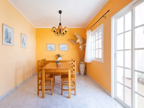 Sunny House El Roque