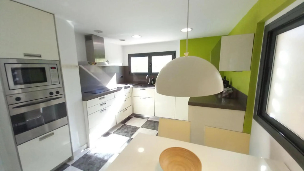 Bright near the beach & Barcelona - Apartment