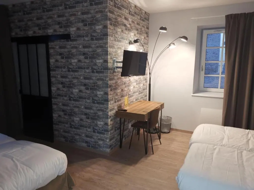 Logis Le Relais du Chapeau Rouge