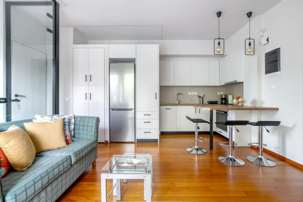 Athena's South Apartment