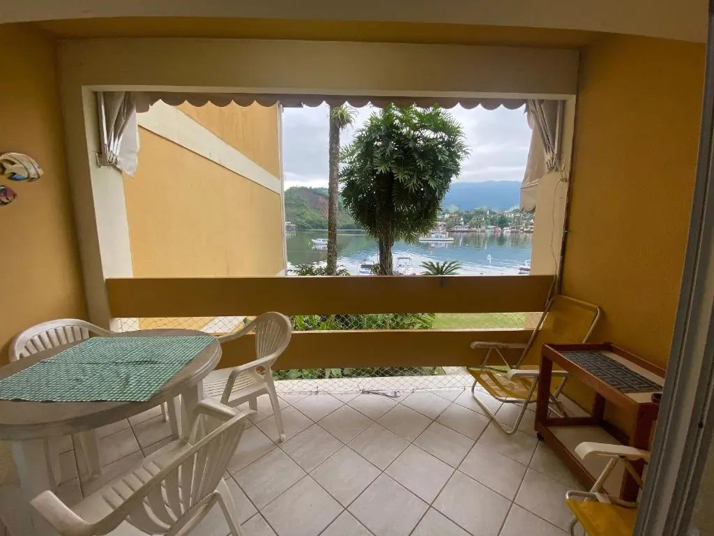 Condomínio com piscina, churrasqueira, sauna e MARINA P LANCHA - WiFi 200Mbps - 1qt e sala com 2 ar condicionados