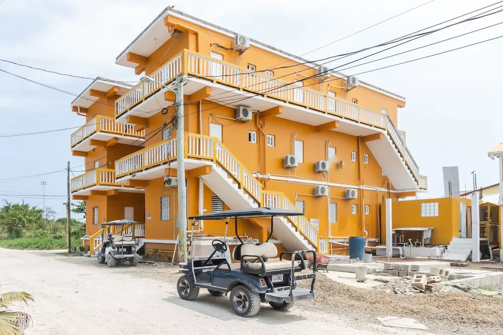 San Pedro Studios and Suites