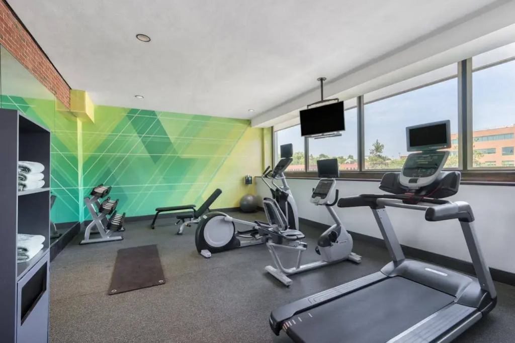 Holiday Inn & Suites Pittsfield-Berkshires by IHG