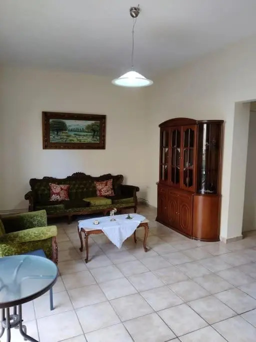 Kostas'House2