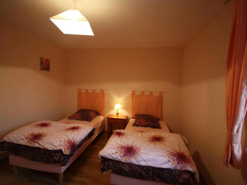 Gite Docelles, 6 pièces, 11 personnes - FR-1-589-104
