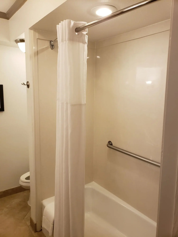 Country Inn & Suites by Radisson, Metairie New Orleans , LA