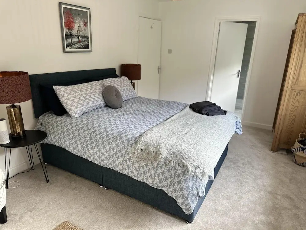 Impeccable 4-bed House in Bournemouth