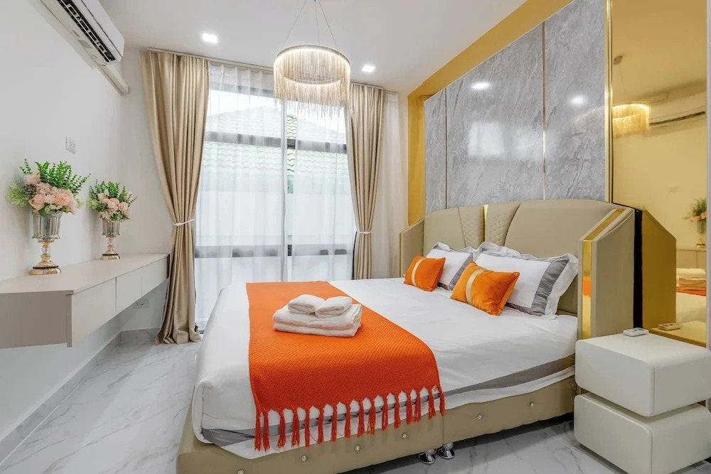 Luxury 3BR Private Pool Villa near Walking Street