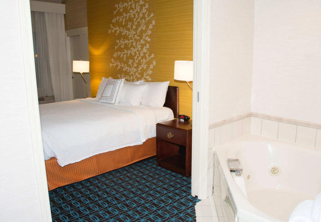 Fairfield Inn & Suites Butler