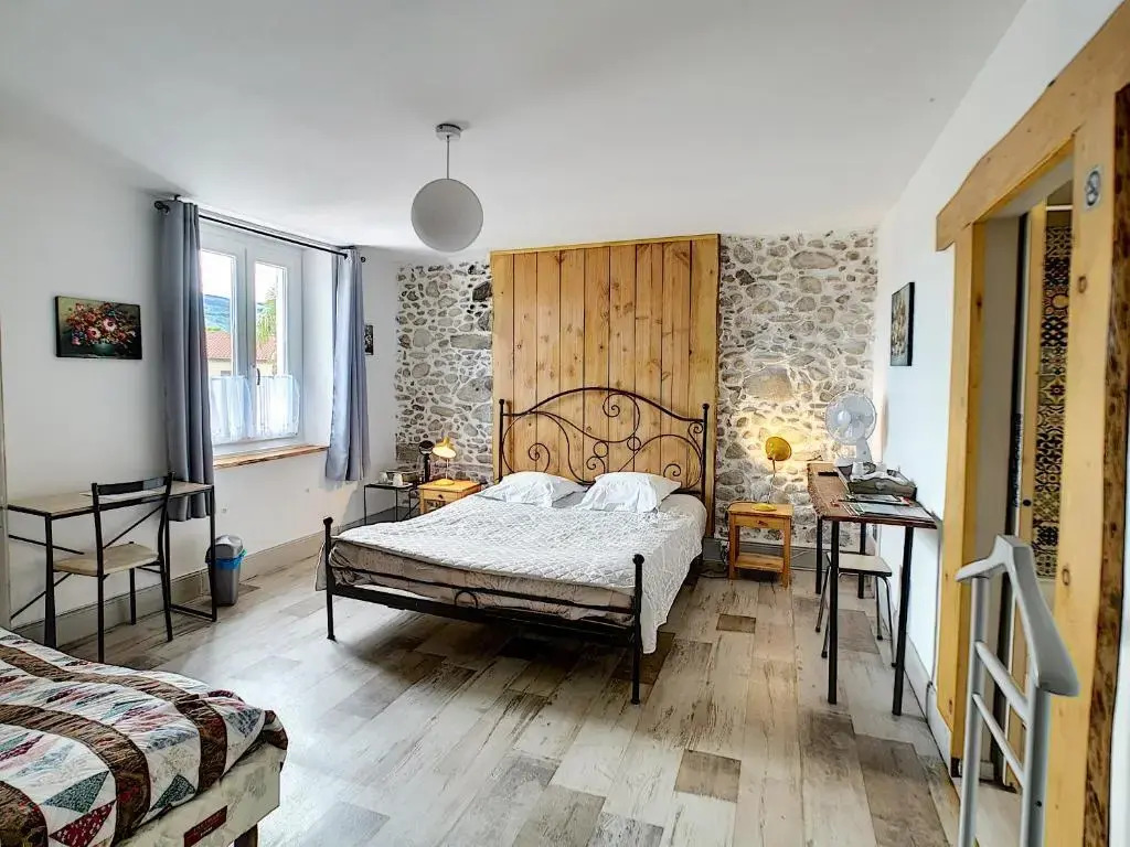 Guest House Au pied de la Montagne Noire