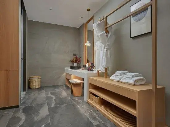 The Fogang Tolanno Hot-Spring Resort