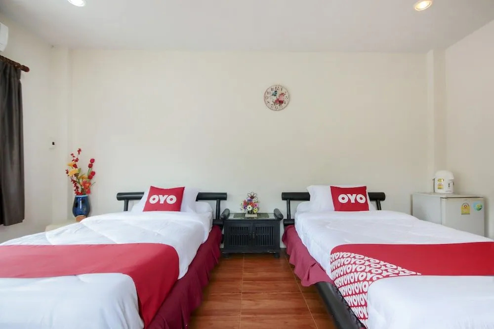 OYO 888 Apinyas Place Karon