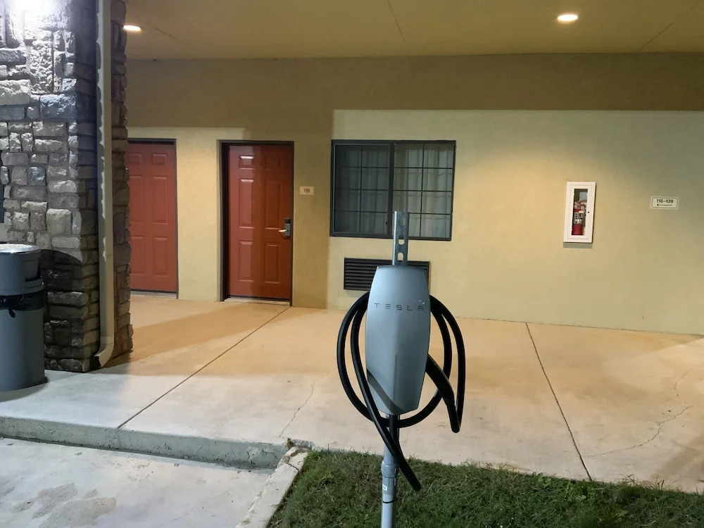 Sunbridge Inn & Suite Extended Stay