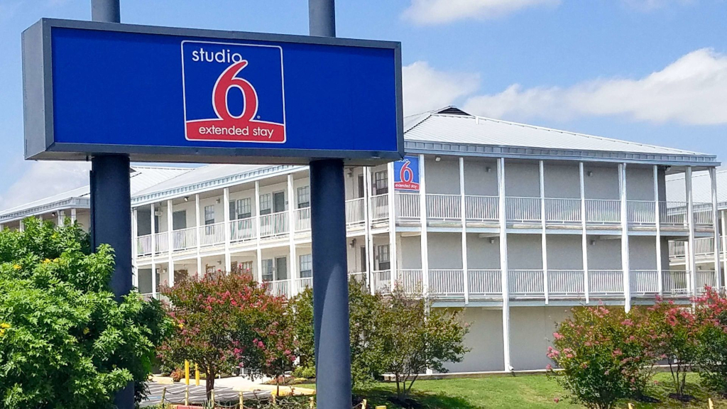 Studio 6 San Antonio, TX - Lackland AFB