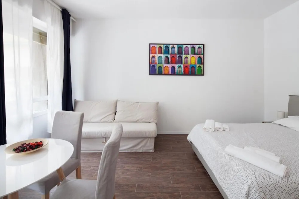 Largo Molina Studio I by Wonderful Italy
