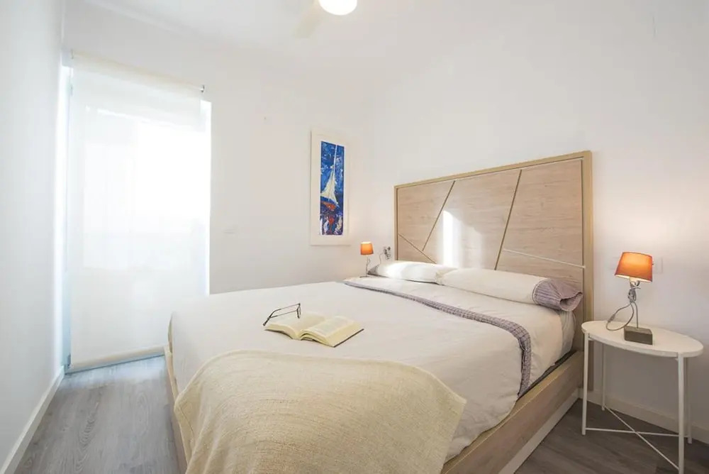 Apartment - 2 Bedrooms with WiFi and Sea views - 107480