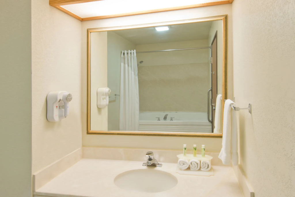 Holiday Inn Express & Suites North Platte by IHG