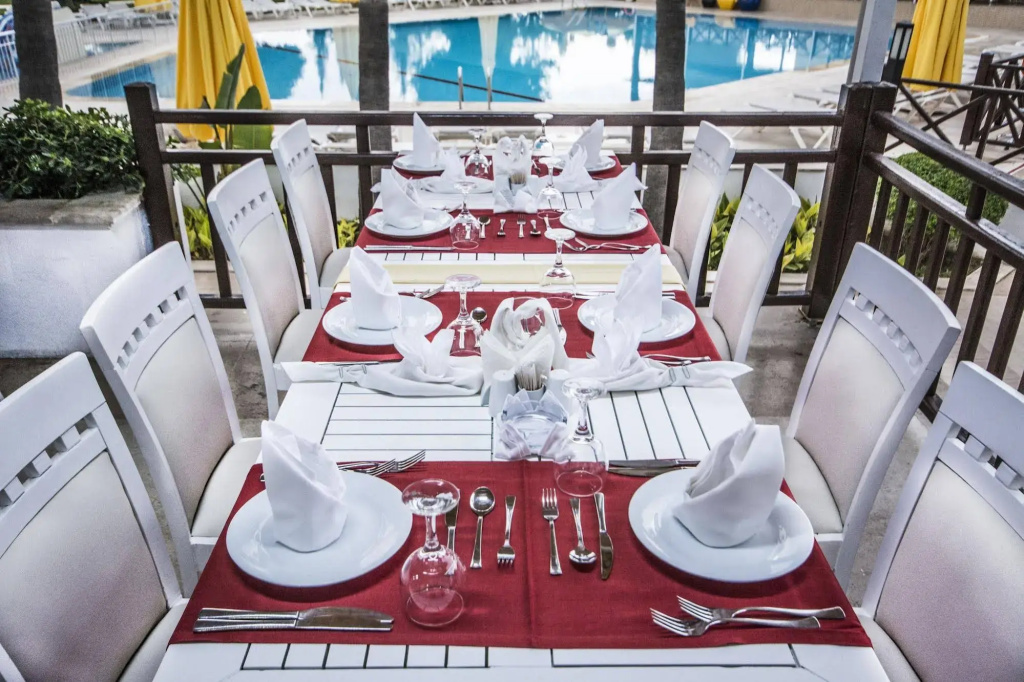 Serra Park Hotel