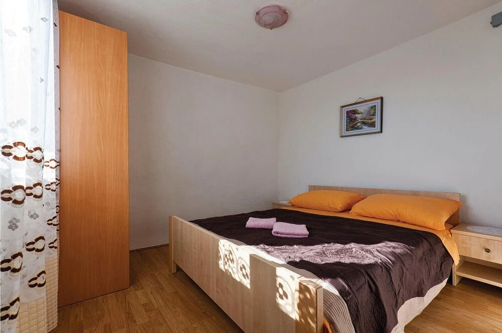Stunning Home in Zastrazisce With 4 Bedrooms