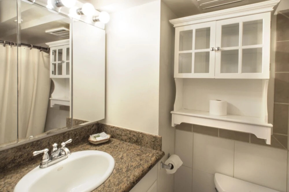 Island Colony 807 - Studio condo by RedAwning