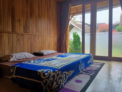 ADK Papandayan Homestay & Tour