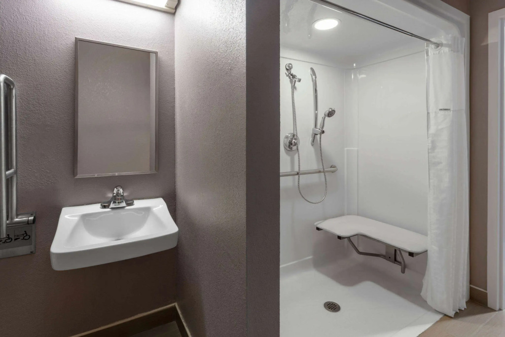 Microtel Inn & Suites by Wyndham Bethel/Danbury