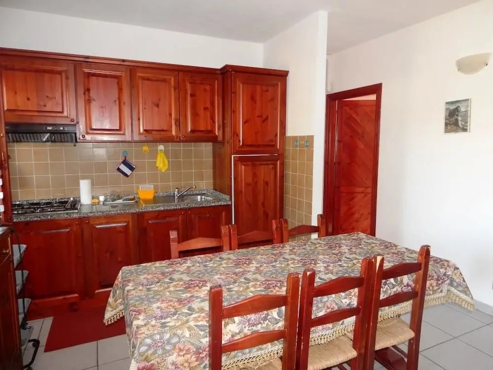 Residence with swimming-pool in Sos Alinos