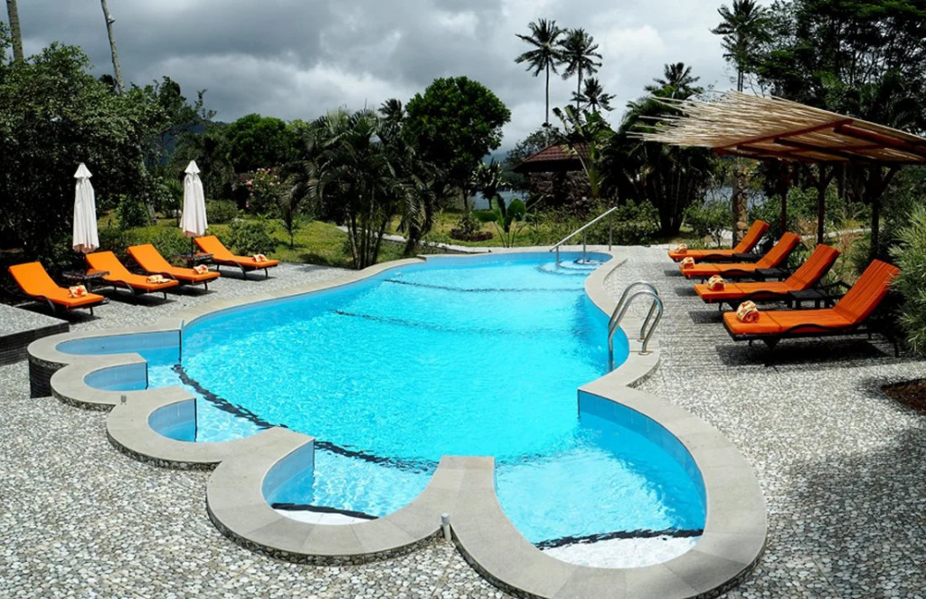 Black Sand Dive Retreat