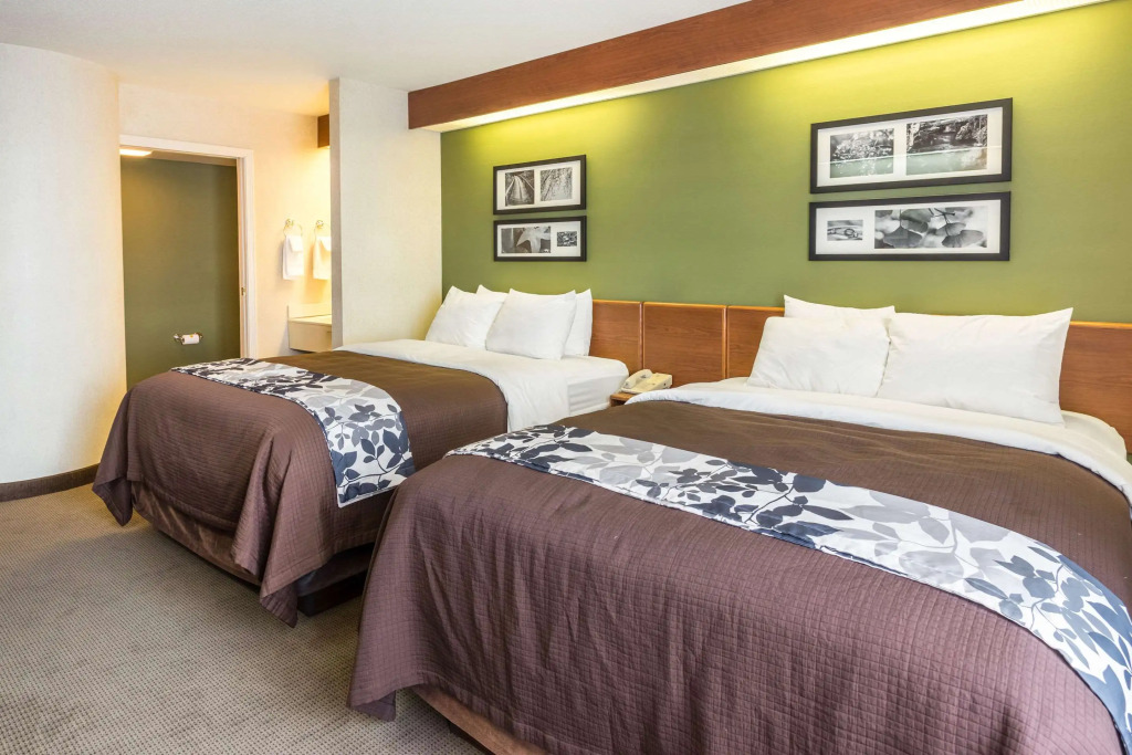 Sleep Inn & Suites Bay View Acme - Traverse City