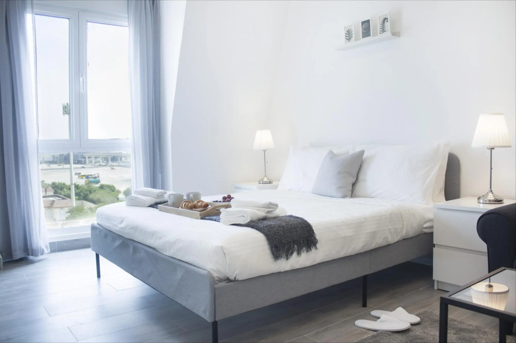 Luxe Studio Near Discovery Gardens Metro Station
