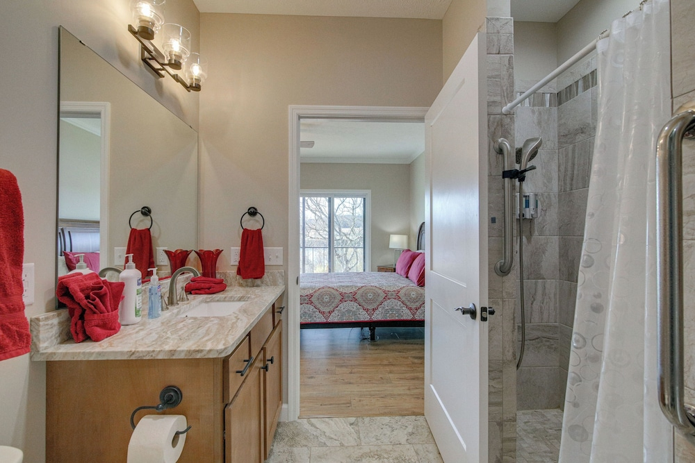 Riverfront Cotter Home: Close to Trout Fishing!