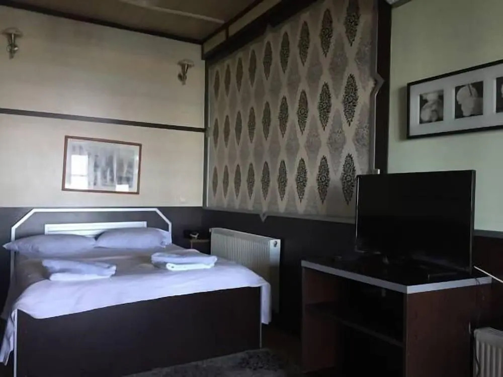 Marin Otel