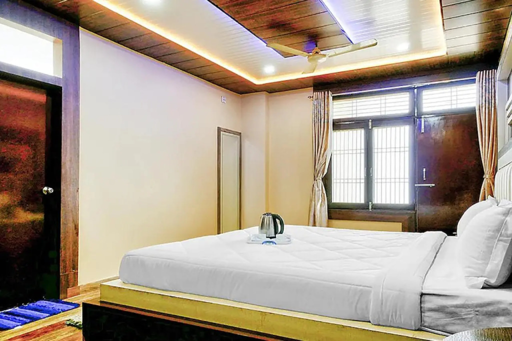 FabHotel Saumendra