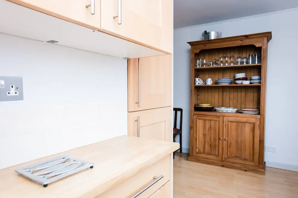 3 Bedroom House in Battersea Accommodates 5