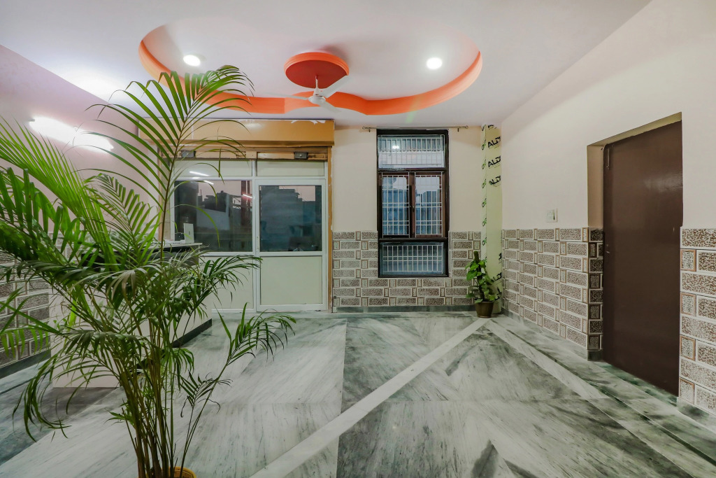 Hotel O Primrose Hotels Near Noida Sector 76 Metro Station