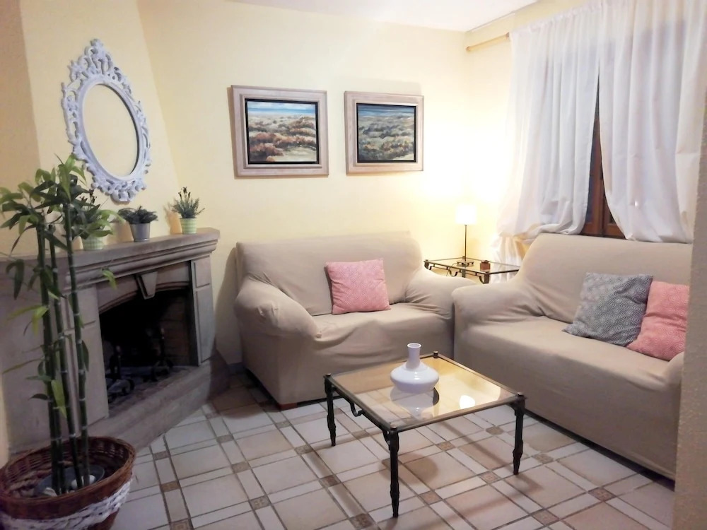 House with 2 Bedrooms in Torrevieja, with Shared Pool, Enclosed Garden And Wifi - 500 M From the Beach