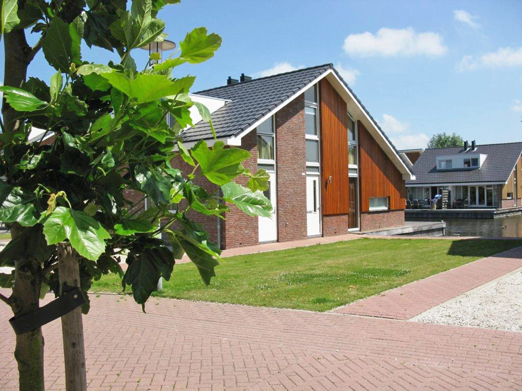 Holiday Home De Meerparel-1 by Interhome