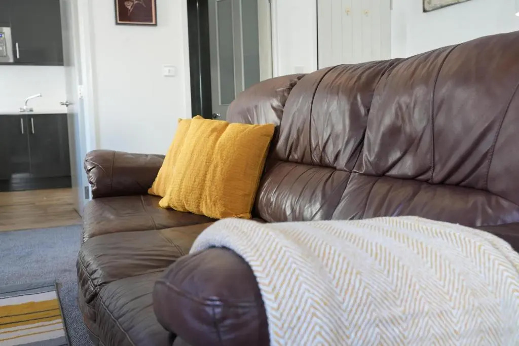 Gorgeous, Comfortable Apartment on the High Street