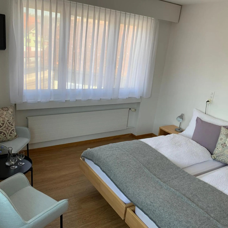 Hotel B&B Stossplatz anytime and easy self Check-in