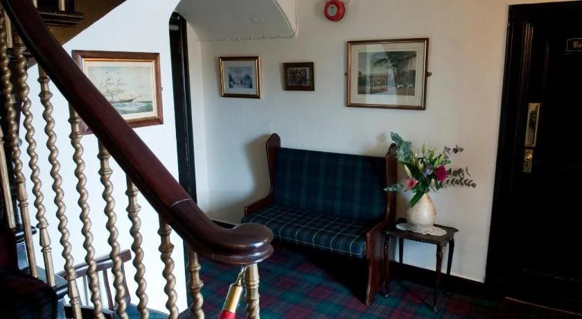 The Upper Largo Hotel & Restaurant