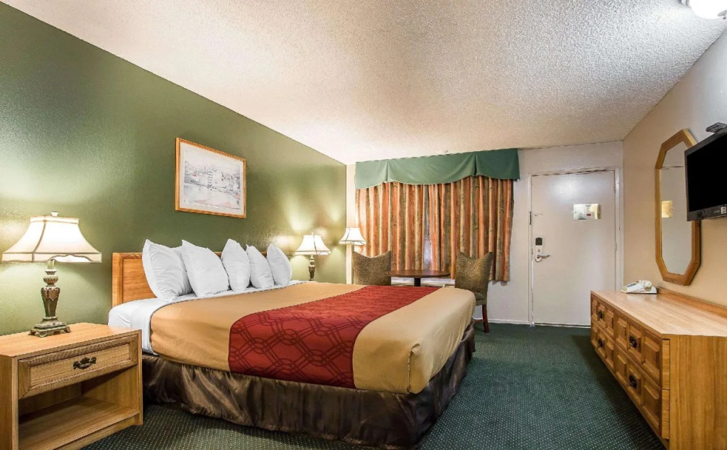 Econo Lodge Anaheim North
