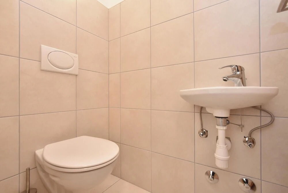 Nice Home in Podstrana With Wifi and 4 Bedrooms