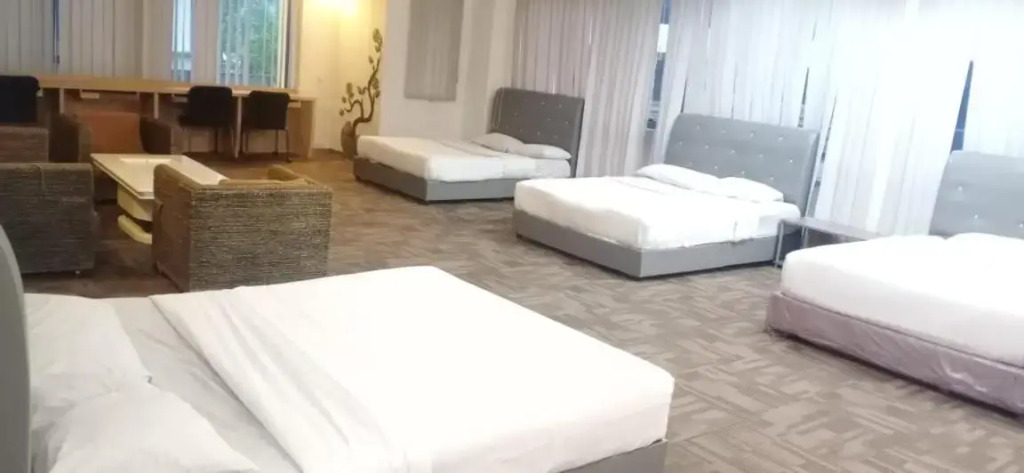 Golden Leaf Hotel Danga Bay